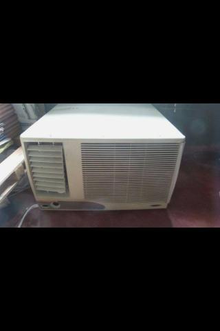 Ar  btus gelando muito 220v