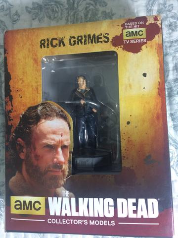 Boneco The Walking Dead - Rick Grimes