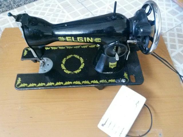Máquina de costura Elgin relíquia!!!