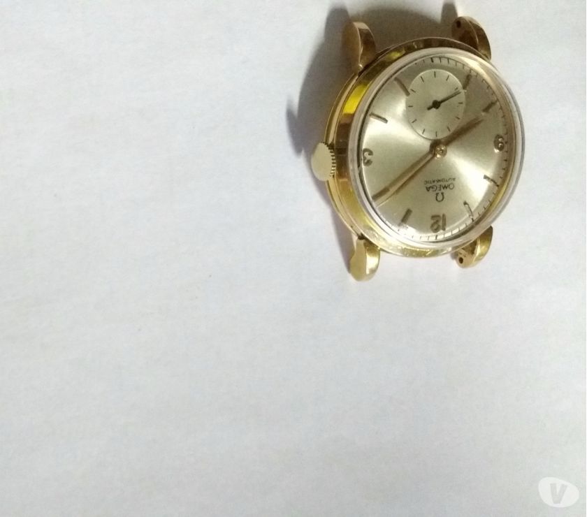 Relógio marca Omega modelo Bomber caixa em ouro