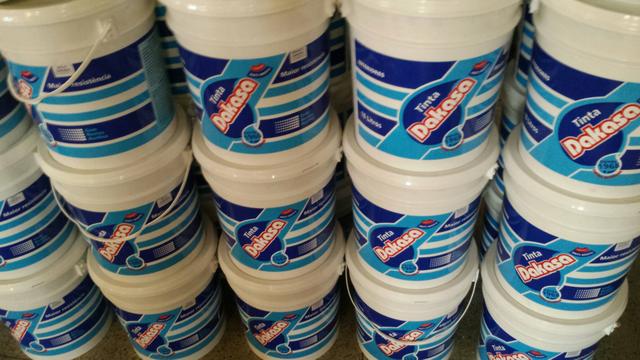 Tinta Dakasa econômica