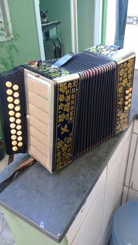 Acordeon hohner alemã