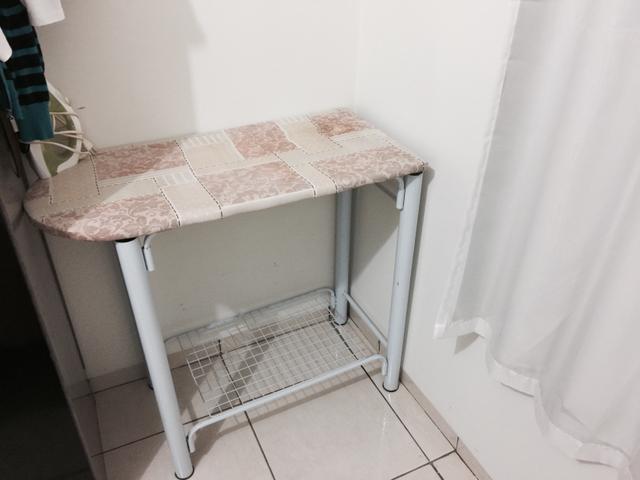 Criado e mesa de passar