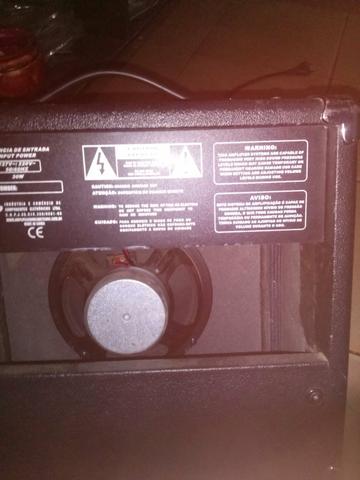 Cubo pra guitarra meteoro