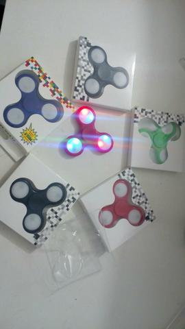 Hand spinner led