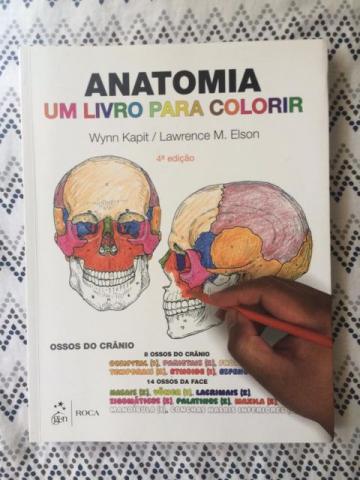 Livro "Anatomia, um livro para colorir"