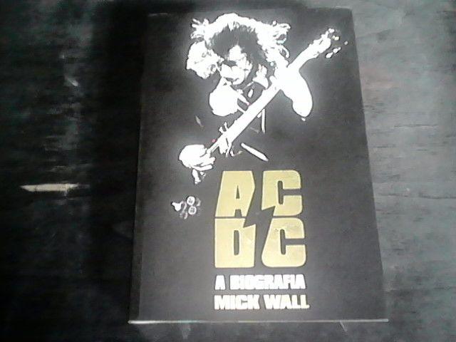 Livro do AC/DC biografia