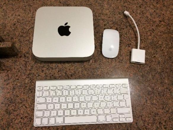 Mac Mini i5 / 2,8GHz / 8Gb / 1Tb Fusion + Magic Mouse +