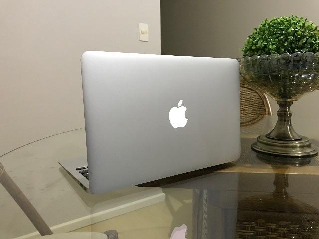 MacBook Air 11" i5 1.6GHz 4GB