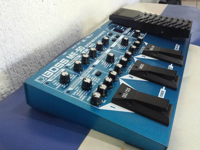 Pedaleira Boss ME 50