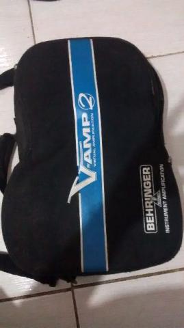 Pedaleira v-amo 2 behringer