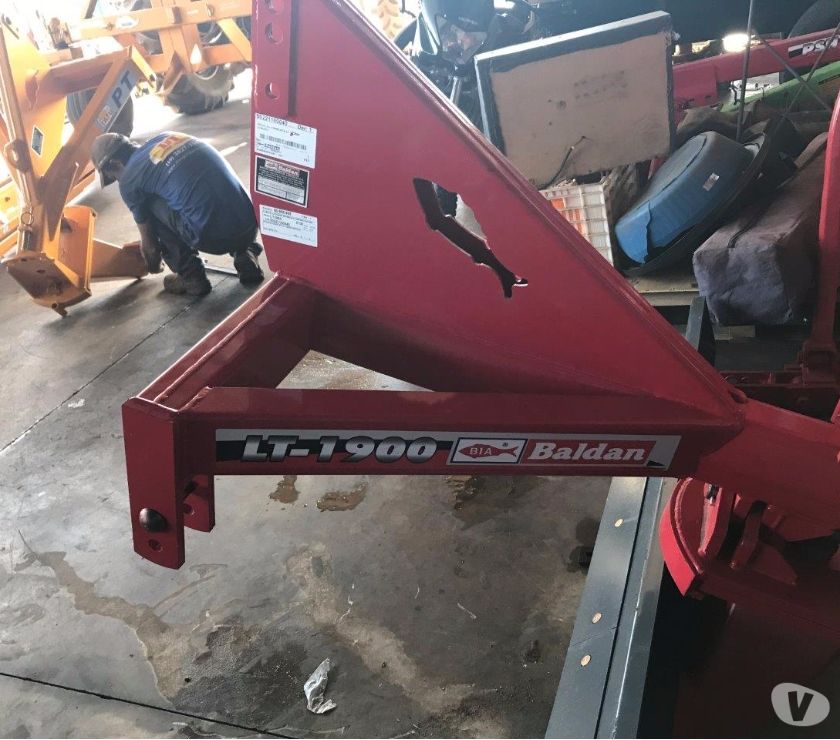 Plaina traseira (nova) Marca:Baldan,reforçada de 1.90m !
