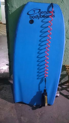 Prancha bodyboard genesys com leash