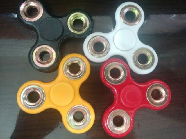 Spinners lote 3 unidades