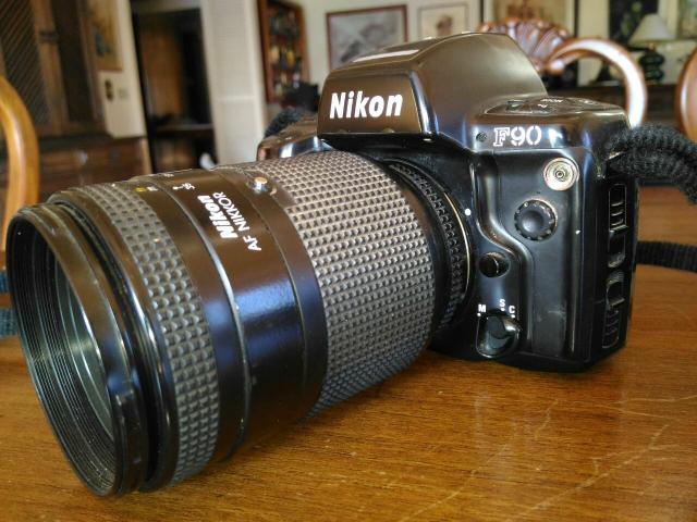 Camara Nikon F 90 lente Nikon mm