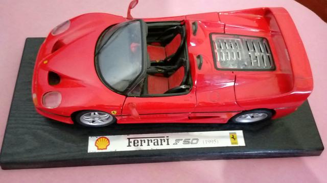 Carrinho MAISTO Ferrari F50
