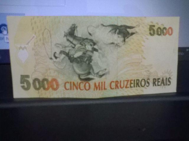 Cedulas de 5 mil cruzeiros reais em perfeito estado de