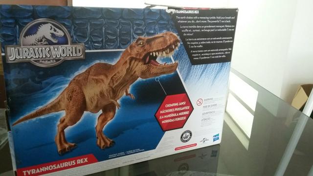 Jurassic World T-rex mandíbula feroz