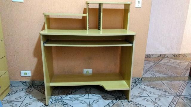 Mesa e Cadeira Para Computador