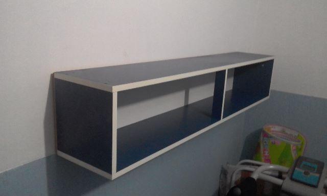 Nicho prateleira largura130alt25cm azul branco