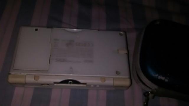 Nitendo DS lite faz rolo