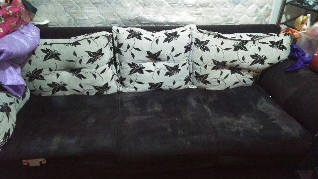Sofá três lugares