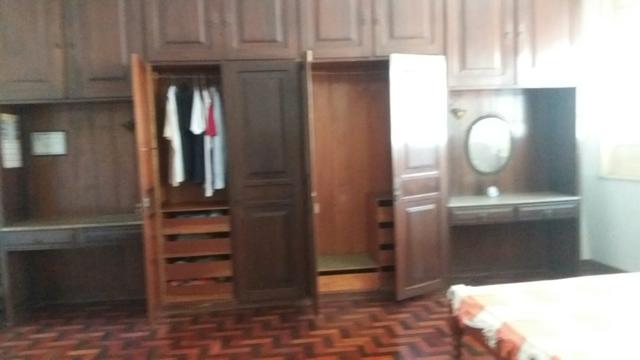 Aproveite lindo guarda roupa em mogno de 5 de largura por