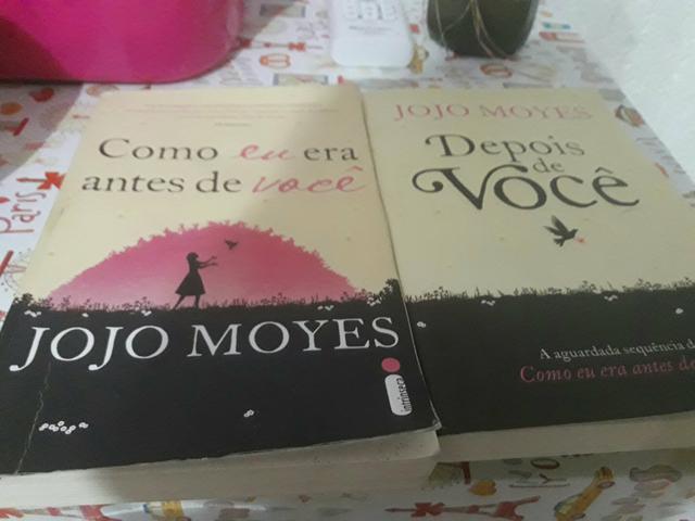 Livros COMO EU ERA ANTES DE VOCE E DEPOIS DE VOCE