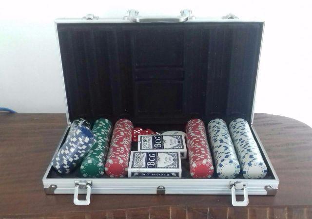Maleta de poker NOVA -300 fichas