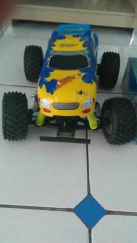 Super Monster Truck de motor à combustão