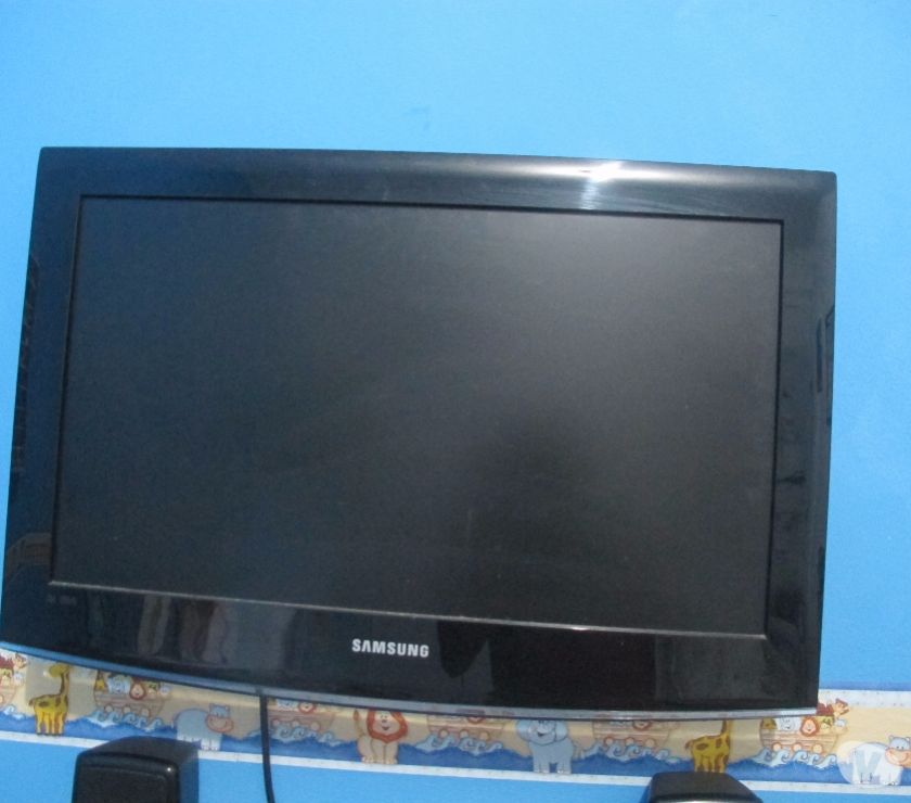 TV Samsung 26" LCD