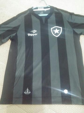 Camisa usada uma vez