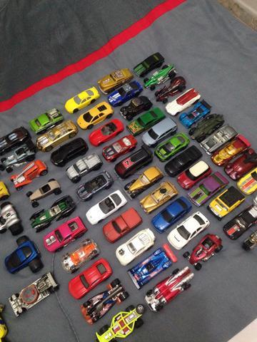 Coleção de carros e motos