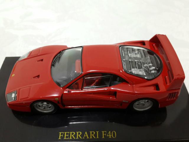 Ferrari F40 - Escala 1:43
