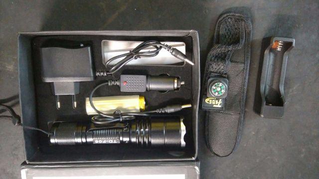 Lanterna Tática de Led Recarregável