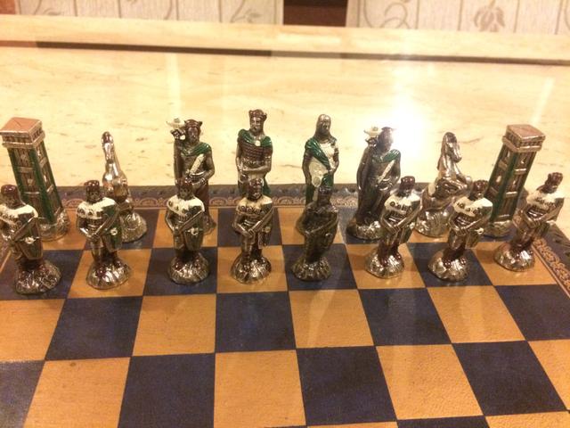 Tabuleiro de xadrez, dama e gamão