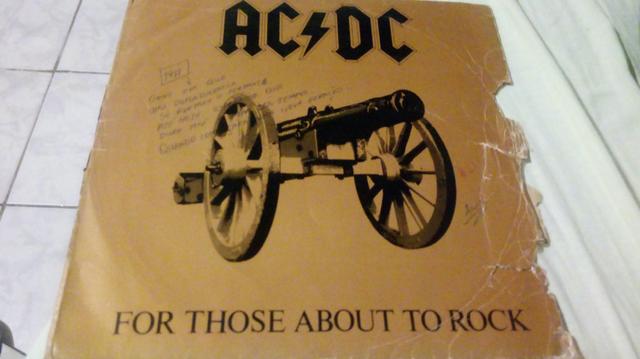 Vendo capa acdc