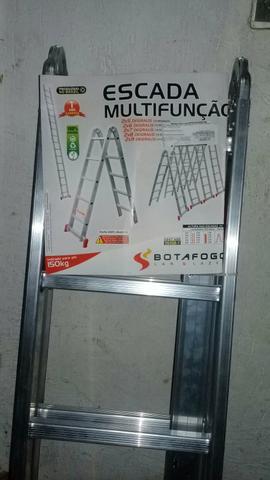 Escada multifuncional