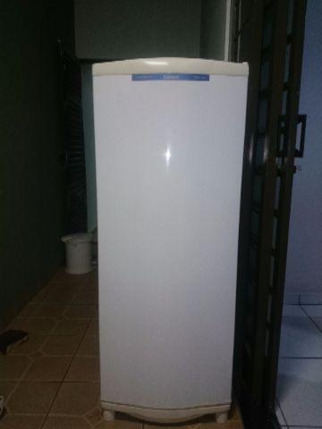 Geladeira / Refrigerador Consul (261litros)