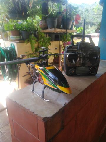 Helicóptero v912