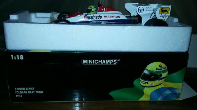 Miniatura Minichamps 1/18 - Ayrton Senna
