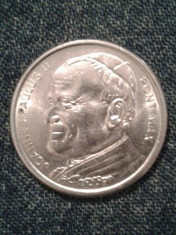 Moeda comemorativa Papa João Paulo no Brasil em 