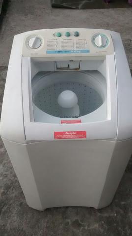 Máquina de Lavar 8 kilos Eletrolux