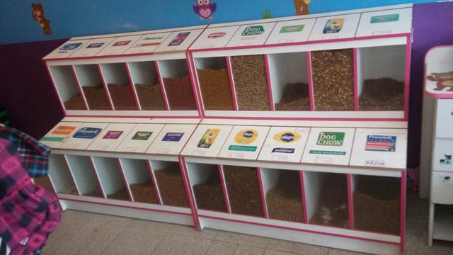 Pet box para ração a granel pet shop usado!