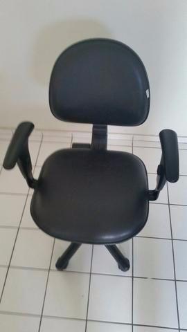 Cadeira Giratória para Escritório