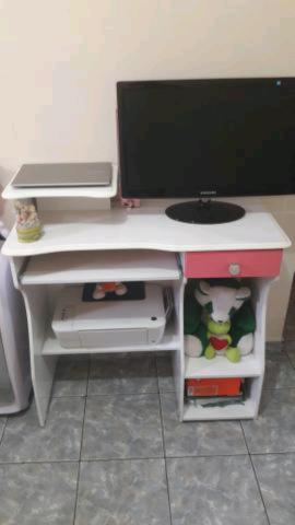 Escrivaninha Semi Nova