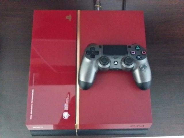 Playstation 4 pouco uso