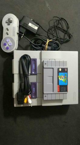 Super Nintendo + Super Mario World