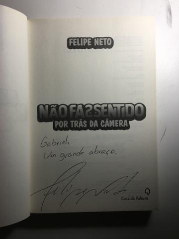 Vendo livro autografado pelo Felipe Neto