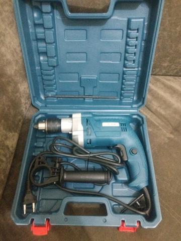 Furadeira e Parafusadeira elétrica NOVA